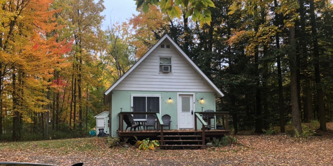 Cozy 2BR camp, inc cable & Wi-Fi