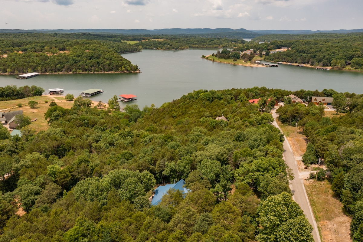 Spacious and Private getaway at Table Rock Lake