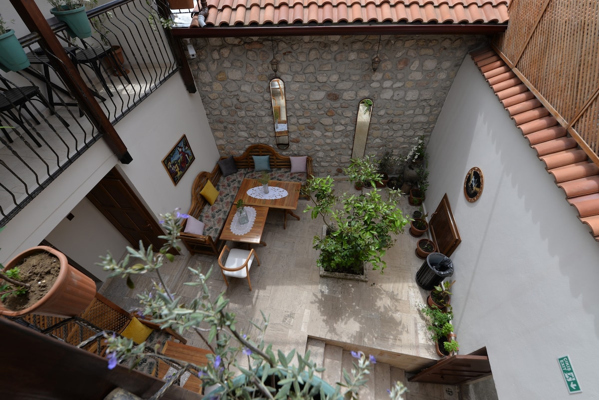 GAIA Suites Antakya-Themis Room