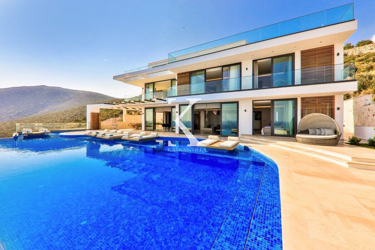 Villa für 12 Personen mit 24 m Infinity-Pool, TOP