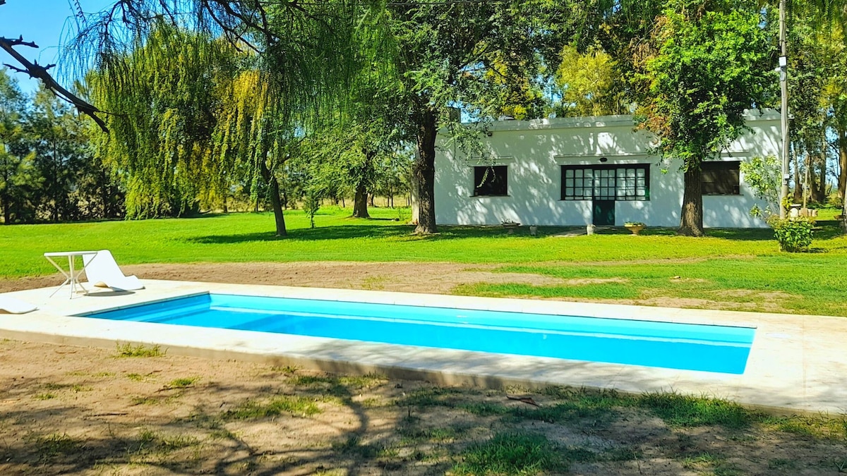 Casa de campo en Lobos , Zapiola,  Buenos Aires.