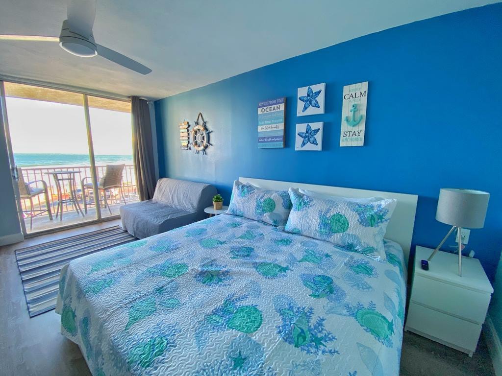 NEW*Amazing Ocean Front King Bd Studio in Daytona!