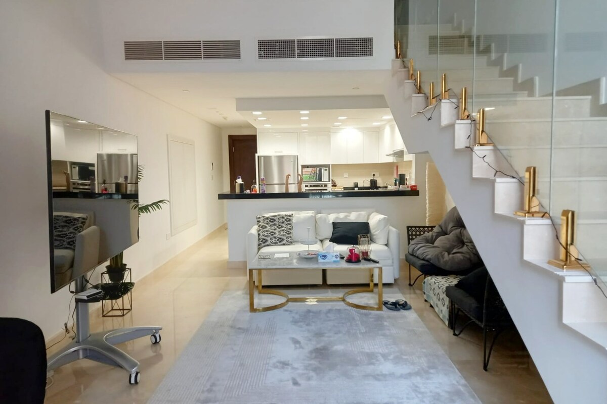 令人惊叹的海景1卧室公寓+豪华便利设施@ PearlQata