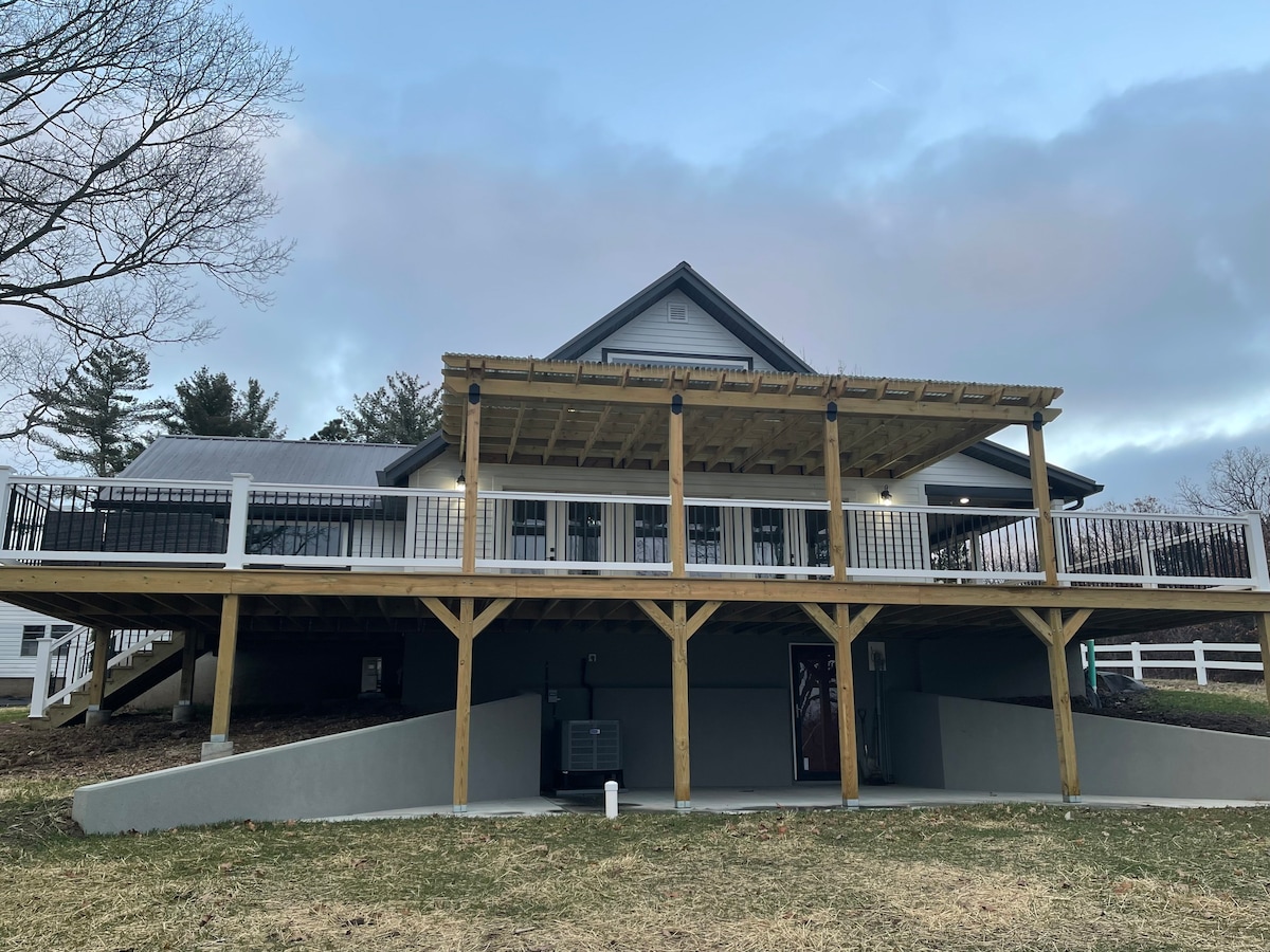 Coco Brothers’ Farmhouse