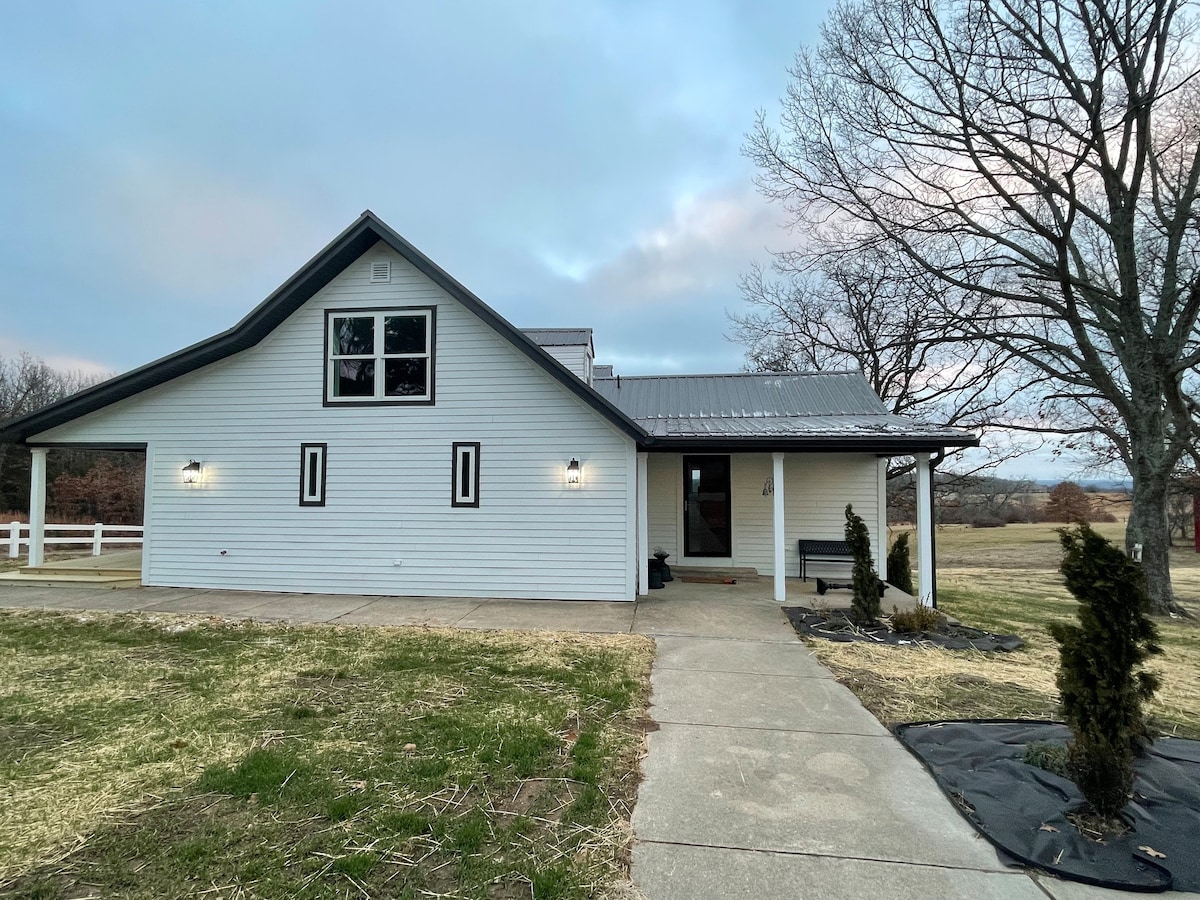 Coco Brothers’ Farmhouse