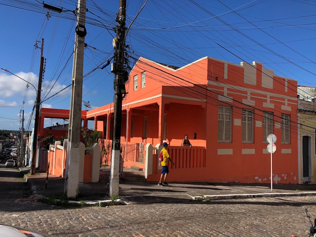 Quarto: CASA no Centro-Penedo/AL