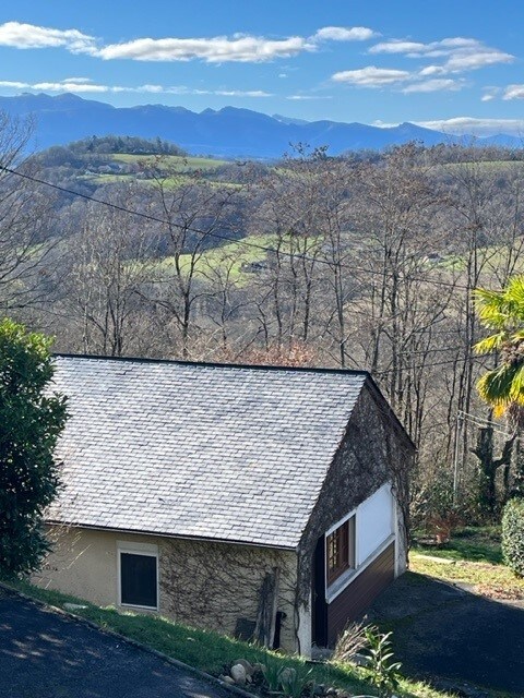 Charmant cottage vue Pyrénées