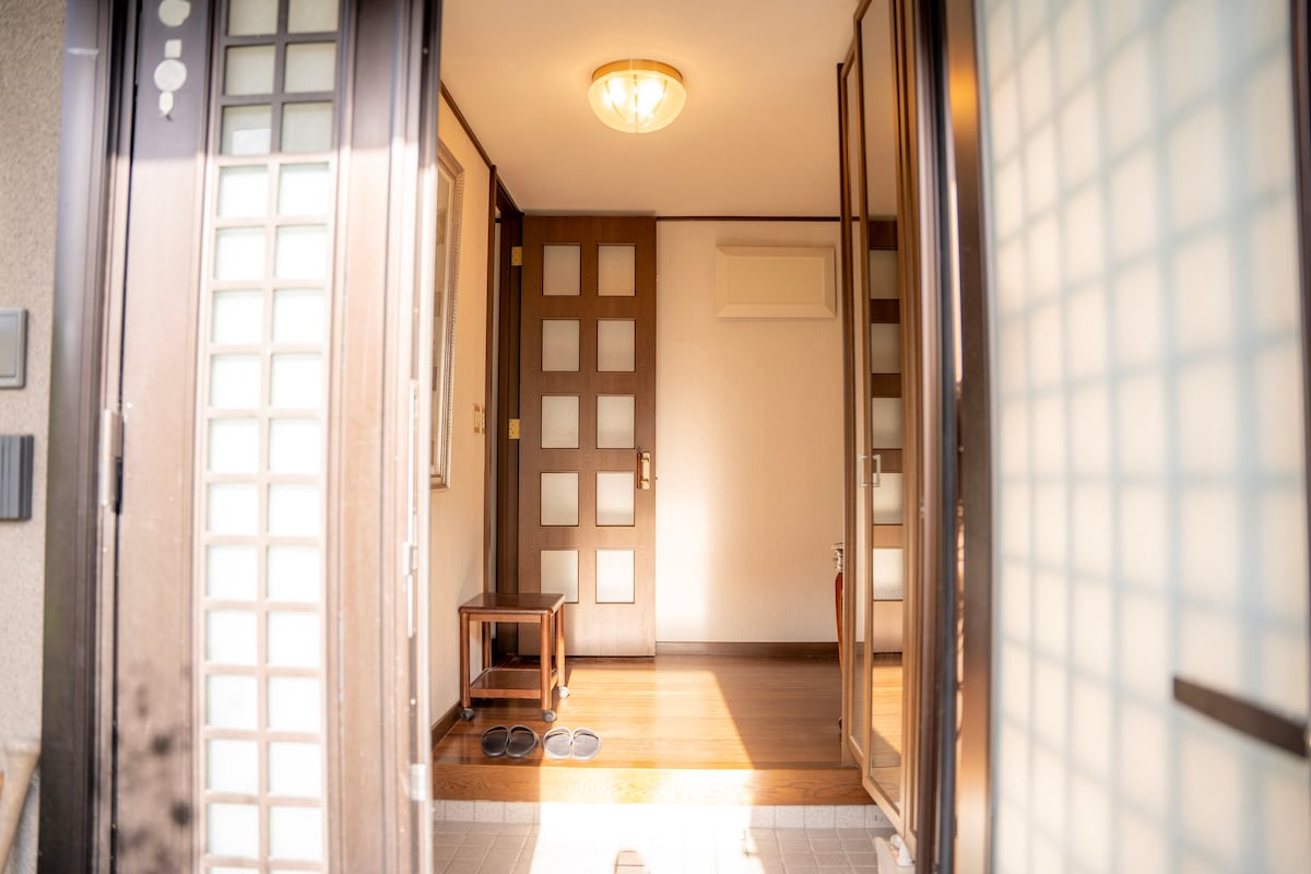 一组私人住宿Okamura Hanokan （整栋房子最多可入住4人）