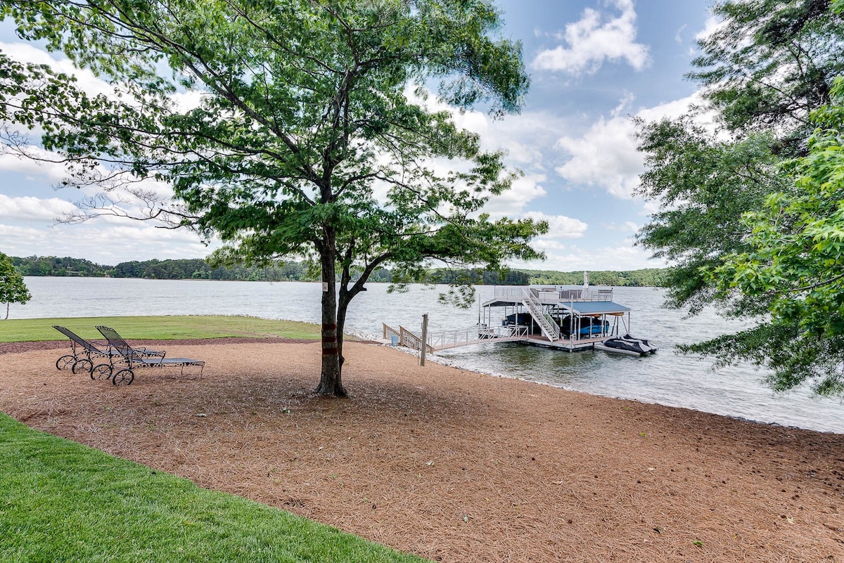 Stunning views, private dock, gorgeous home