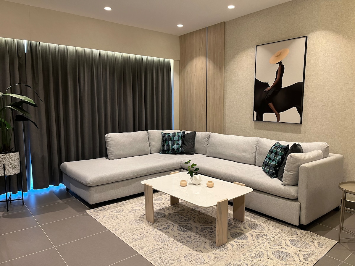 DAMAC Luxury new 1 bedroom apartment