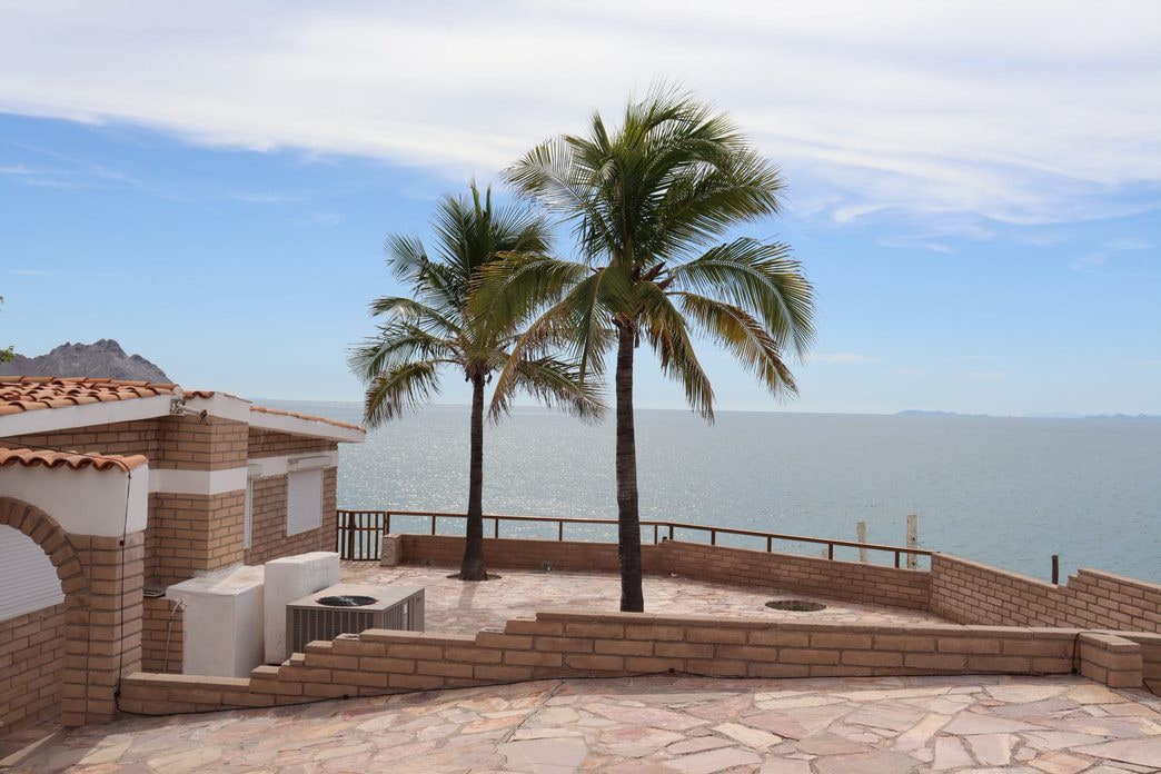 Residencia frente a la playa en Kino Nuevo