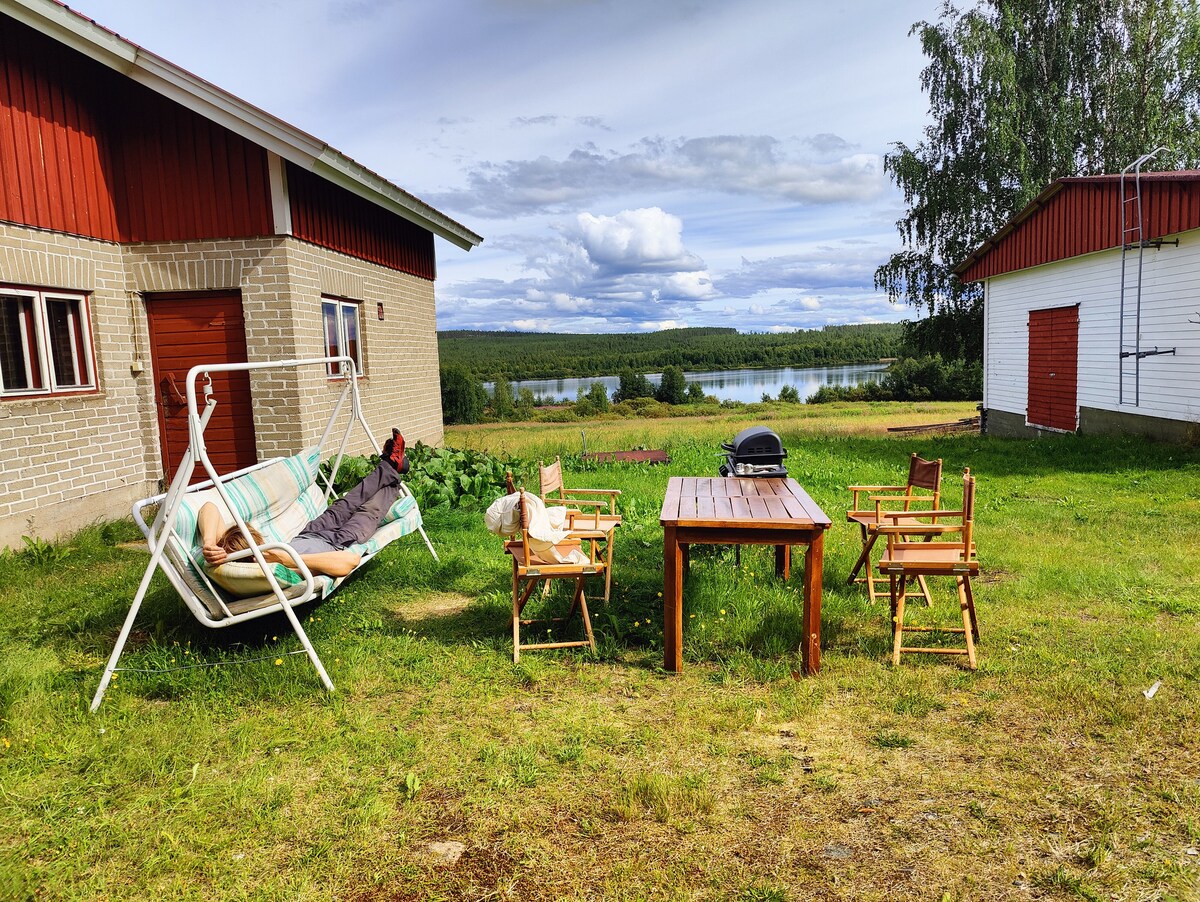 Lappish Summerhouse by the River
