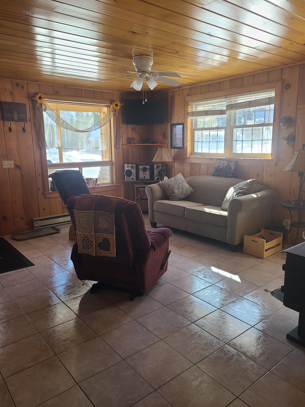 Cozy Cottage Retreat