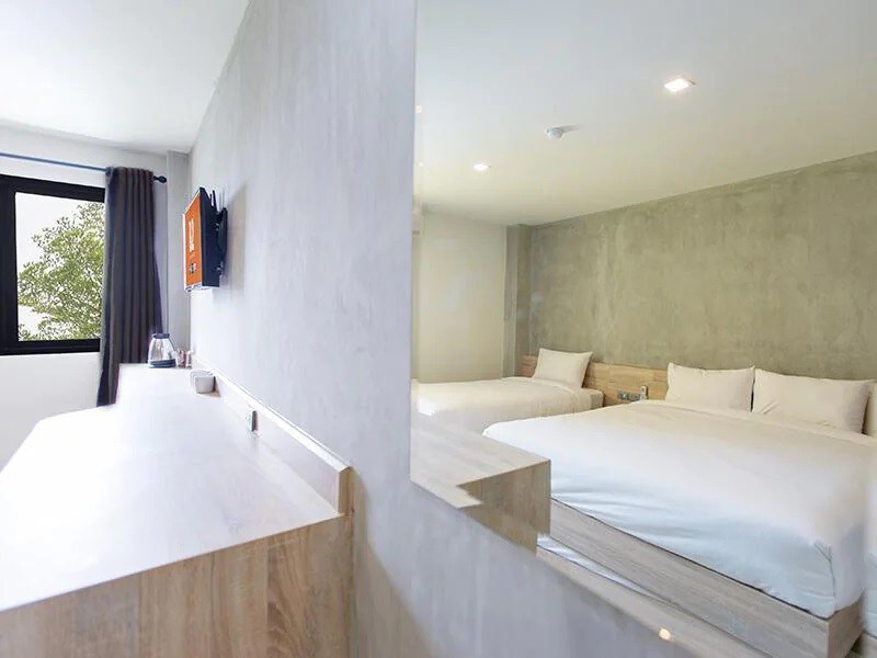Buriram Thailand Hotel - 1 Sgl Bed + 1 Dbl Bed