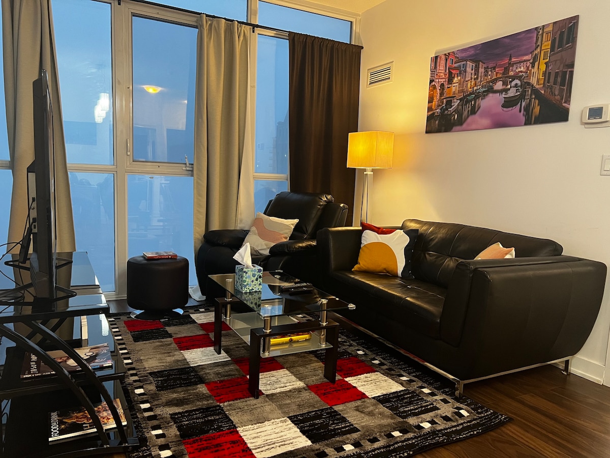 全新2卧室公寓，可欣赏多伦多Dwntwn的壮丽景色