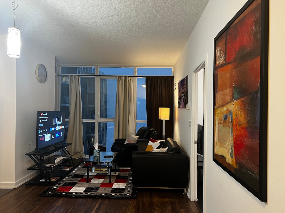 全新2卧室公寓，可欣赏多伦多Dwntwn的壮丽景色