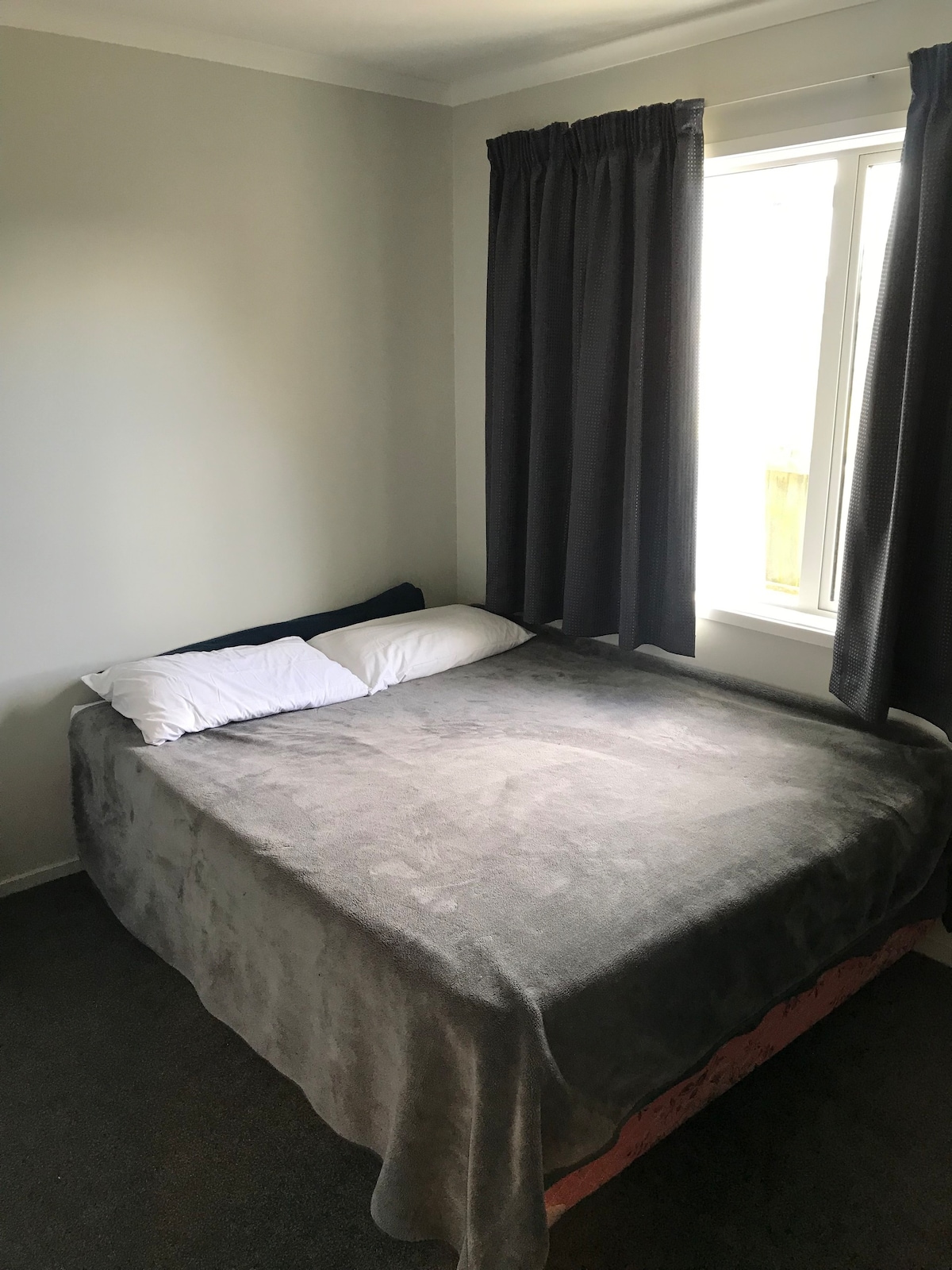 Room near centre, paknsave, beach & golf club