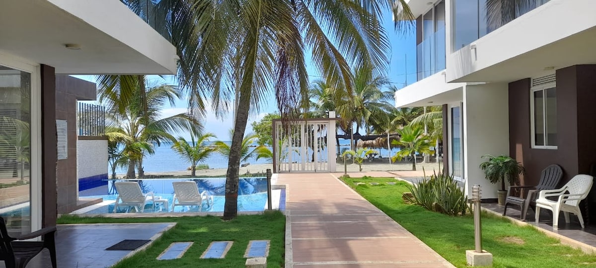 Cabaña Con Piscina Frente AL Mar