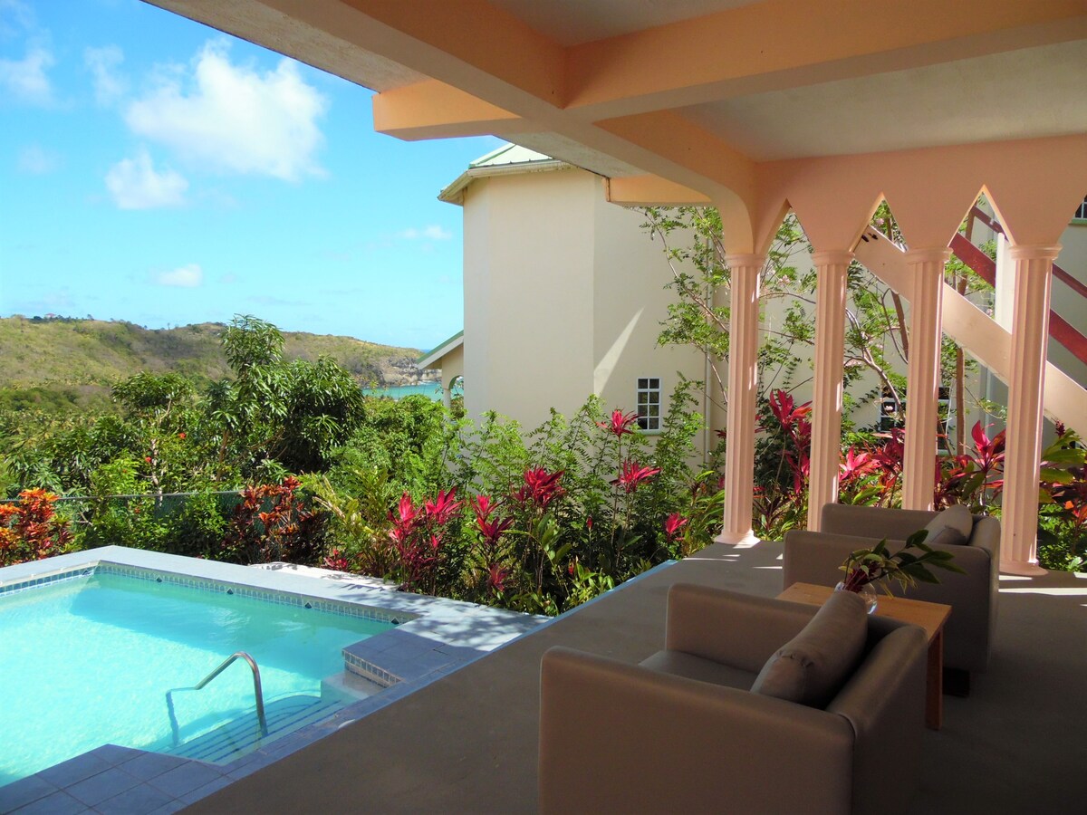 King Suite with Private Pool, Beach Access