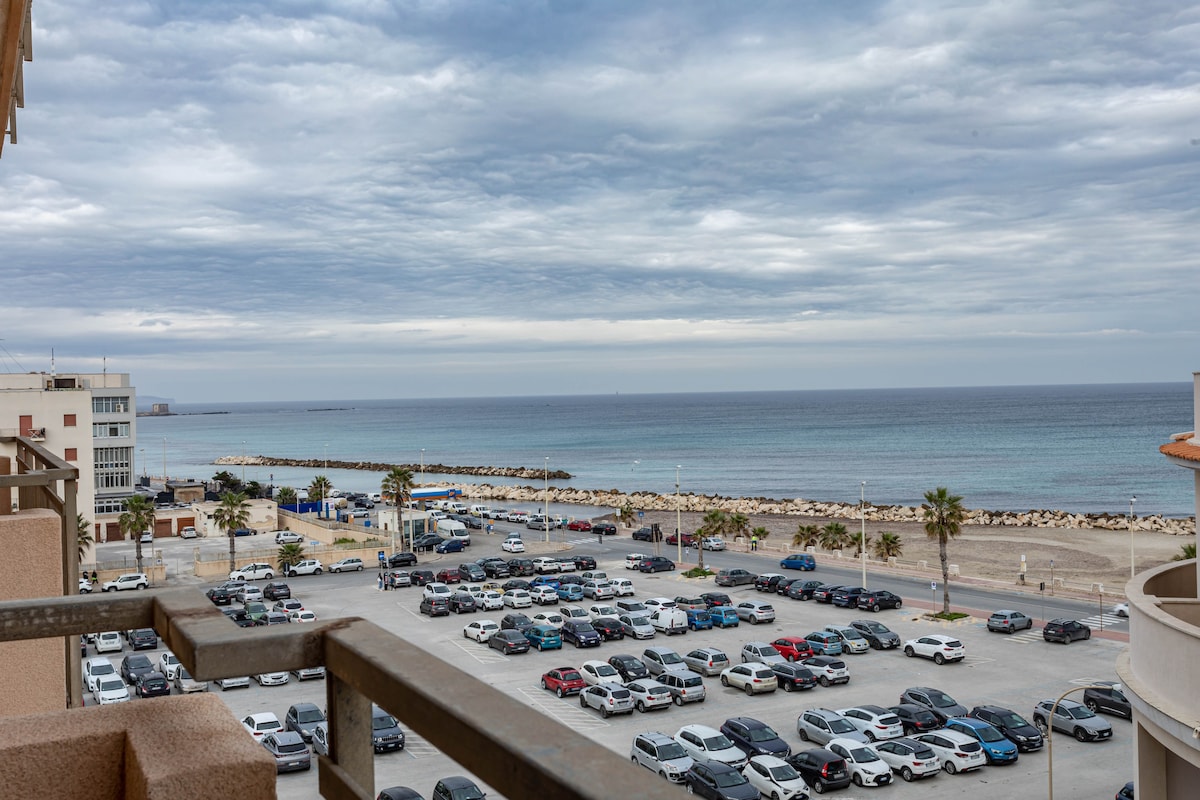 Trapani Seaview Modern Apartment near the Beach