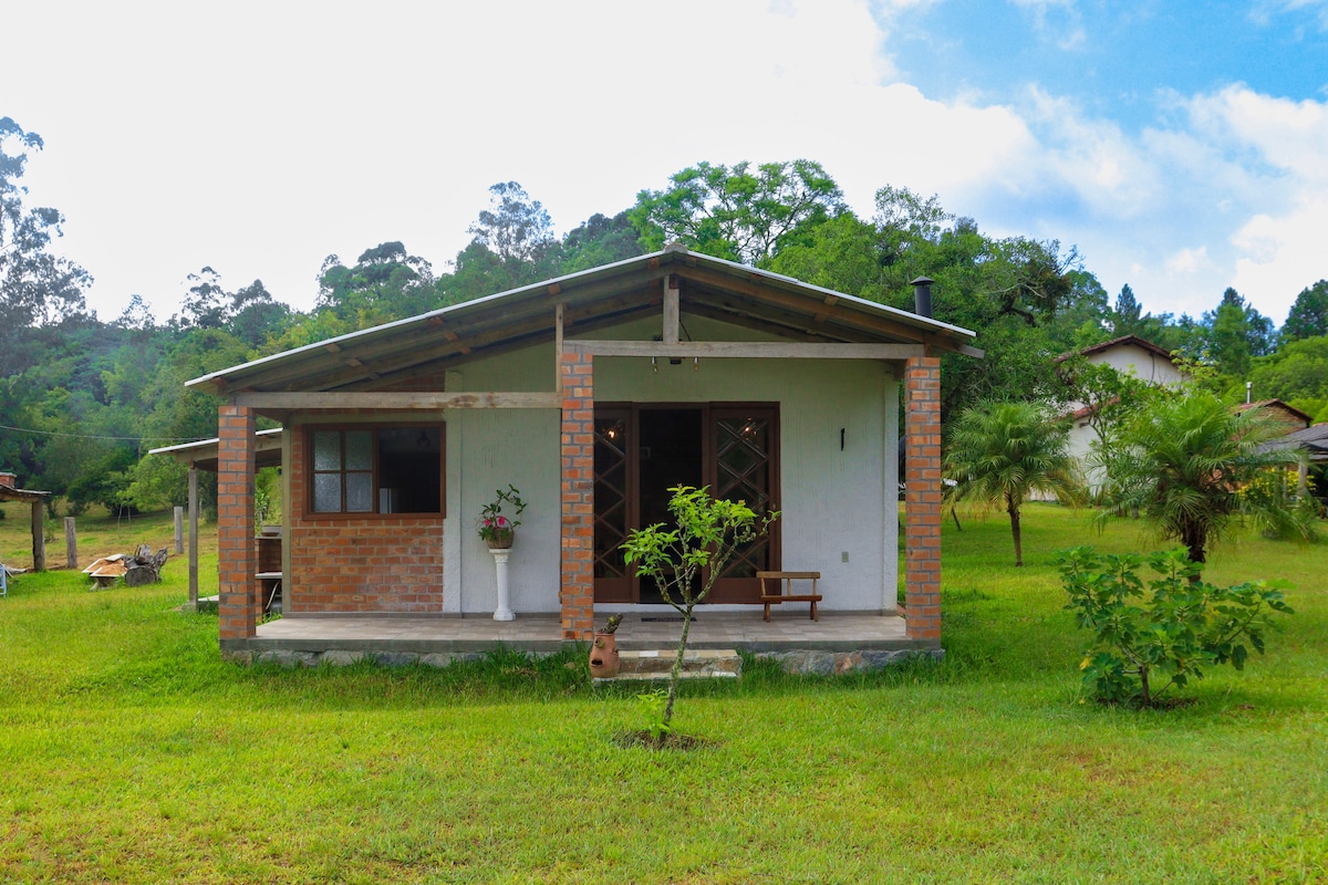 Recanto do Vagalume - Sítio com riacho e cachoeira