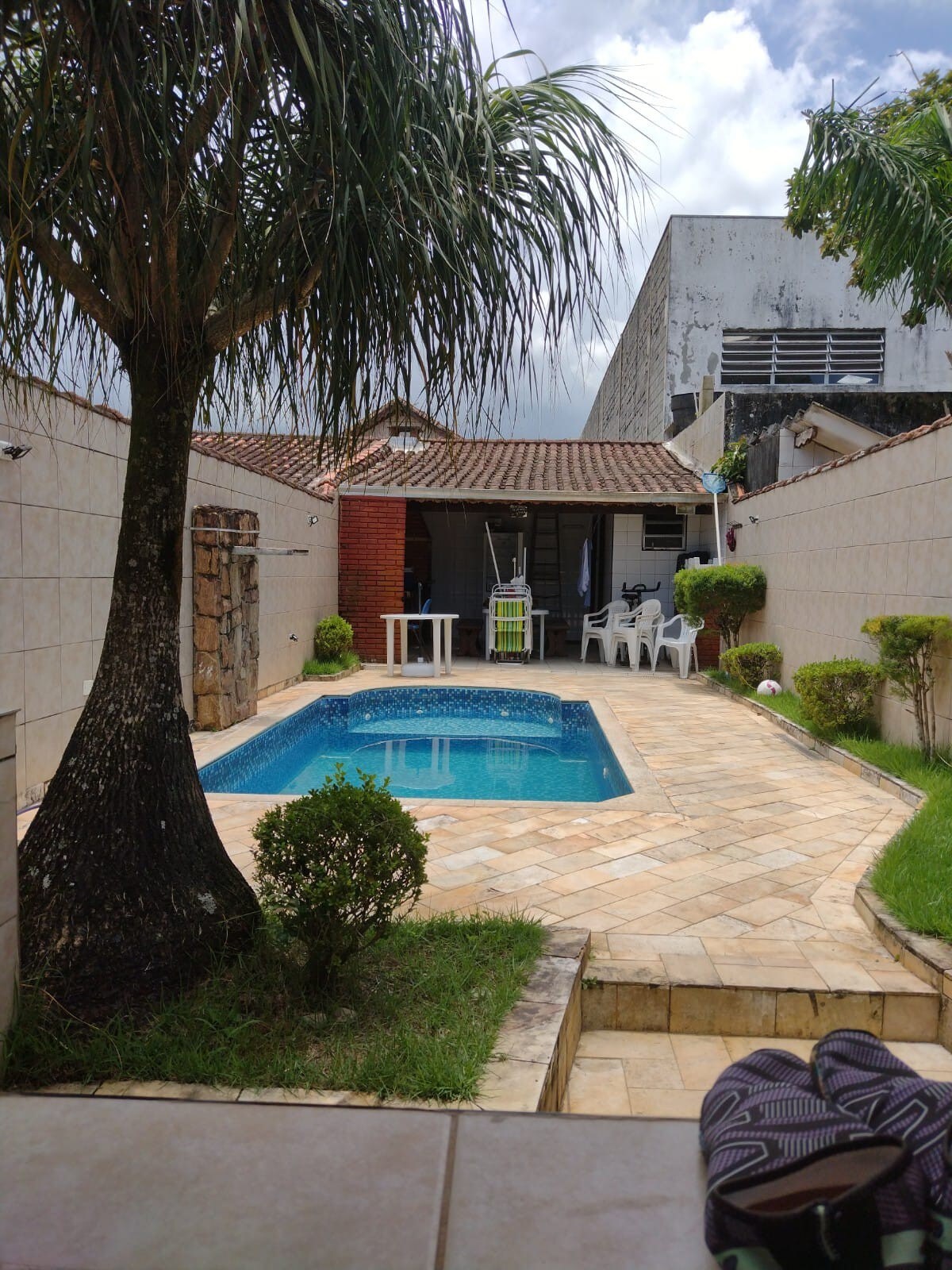 Casa com piscina em Praia Grande