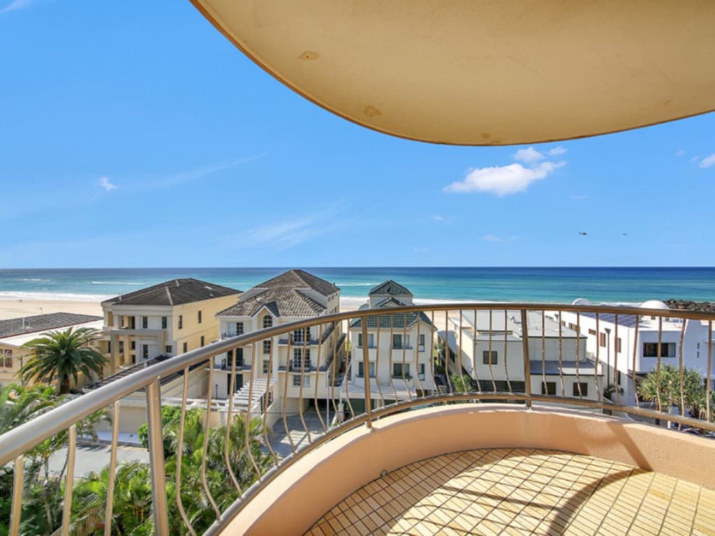棕榈滩令人惊叹的海洋公寓！