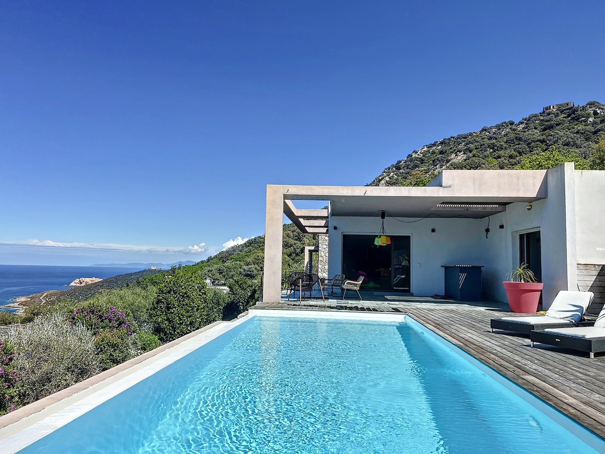 Superbe villa vue mer, piscine chauffée, 8 pers.