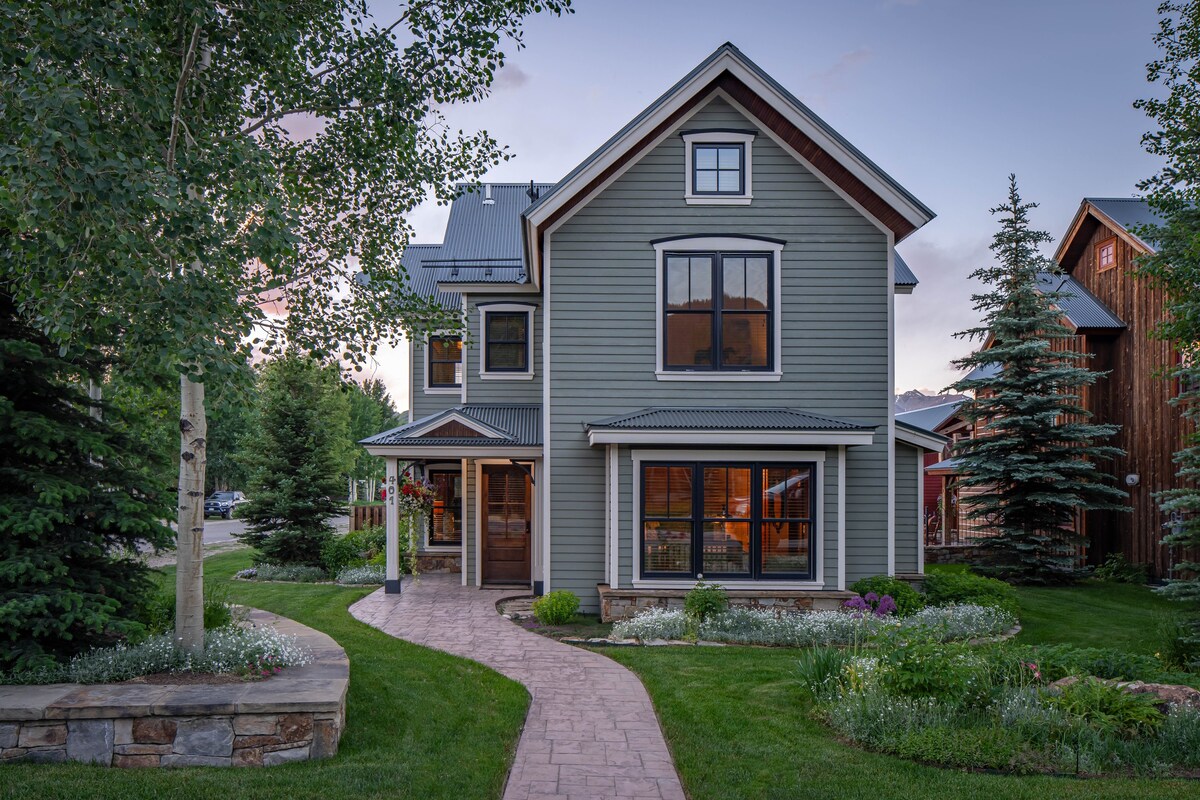 Lewis Lodge in Crested Butte (Extended Stay)