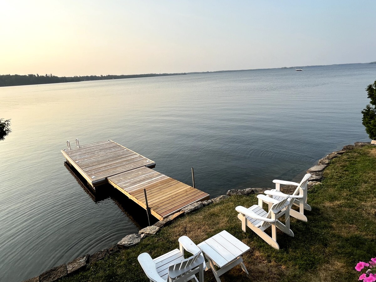 Rideau Lake Cottage near Perth