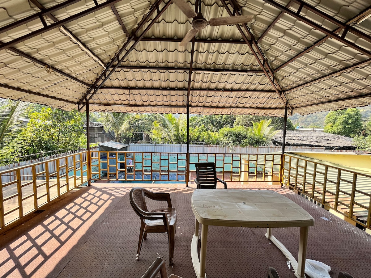 Royal Villa -Pool,Parking,Machan,Kitchen,View