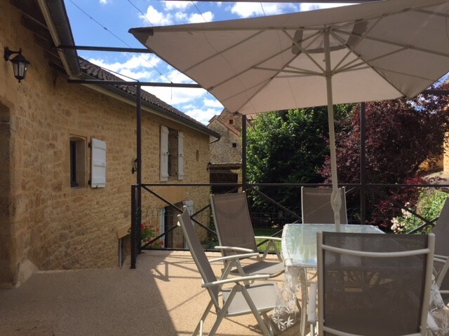 Maison périgourdine près de Sarlat et grands sites