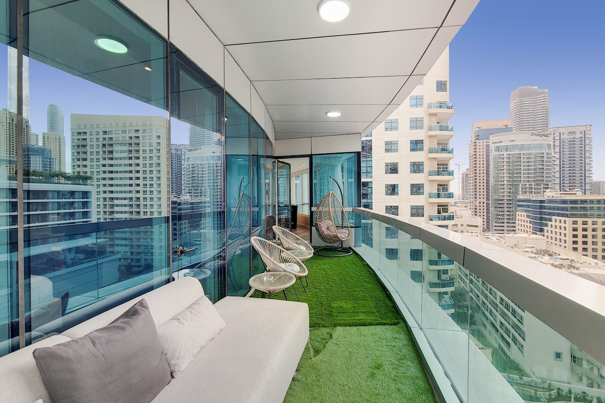 Horizon Tower, Dubai Marina - Exquisite Four Bed