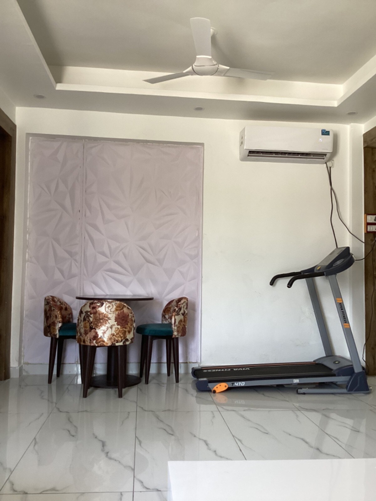 Unwind: 2BR Apartment Near Ganga