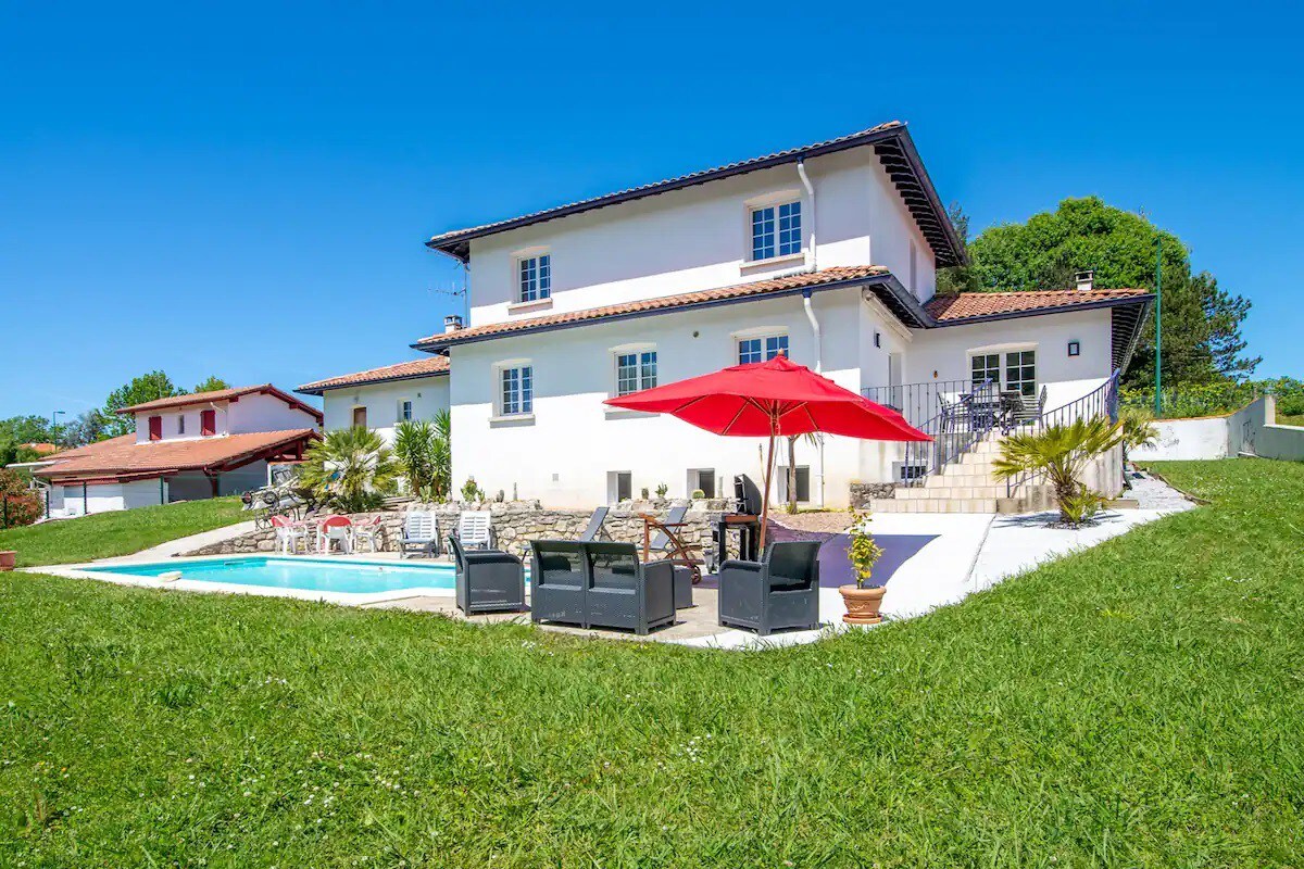 maison de vacances pour 10 personnes avec piscine