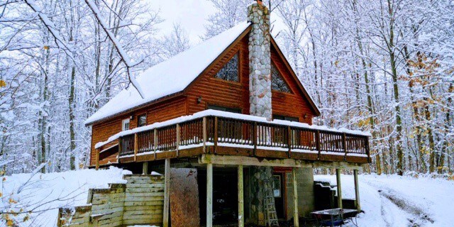 Book Your Summer  GetAway Beautiful Up North Cabin