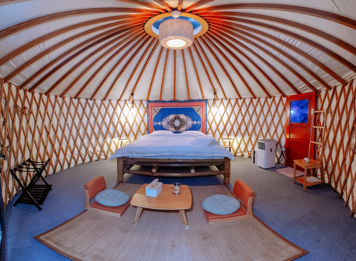 Nomad Yurts 4