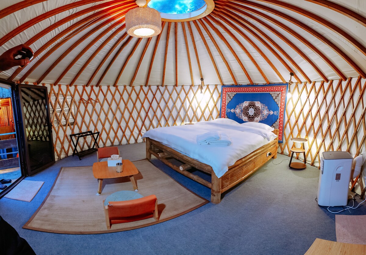 Nomad Yurts 4