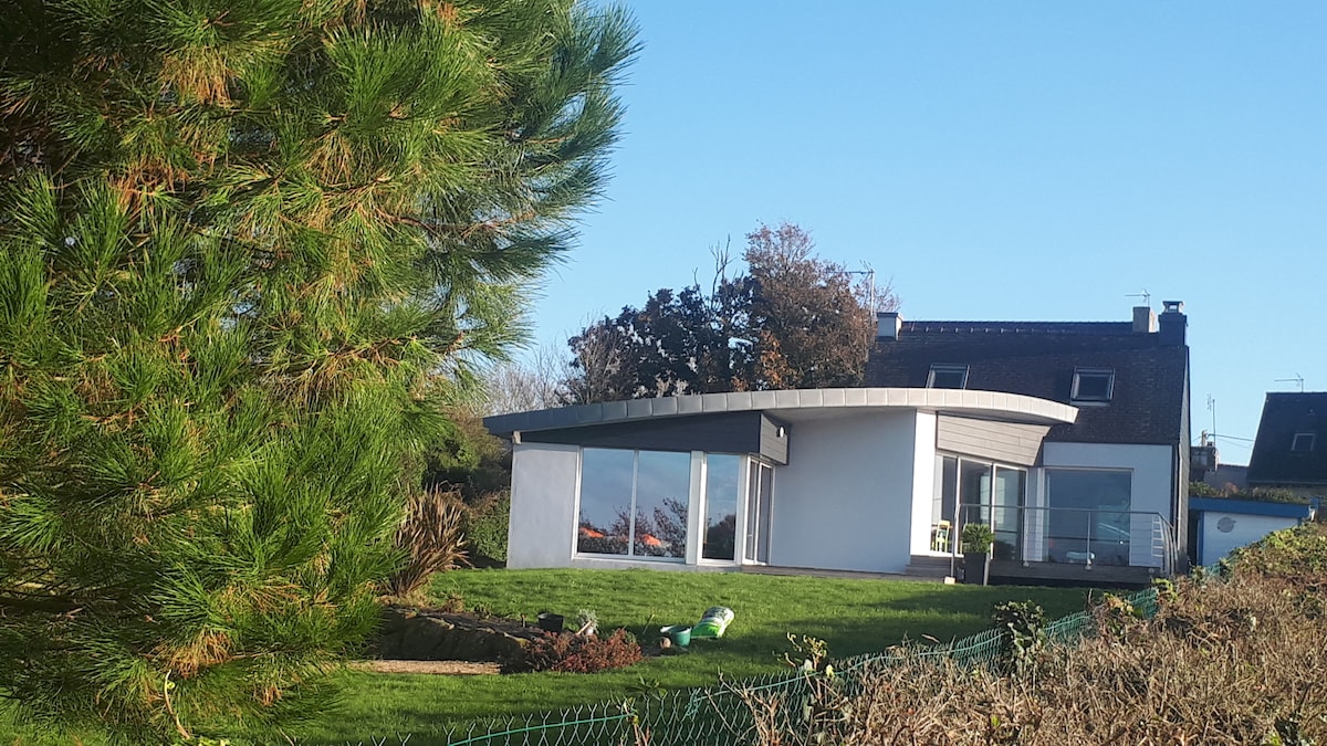 Maison avec vue mer panoramique au calme