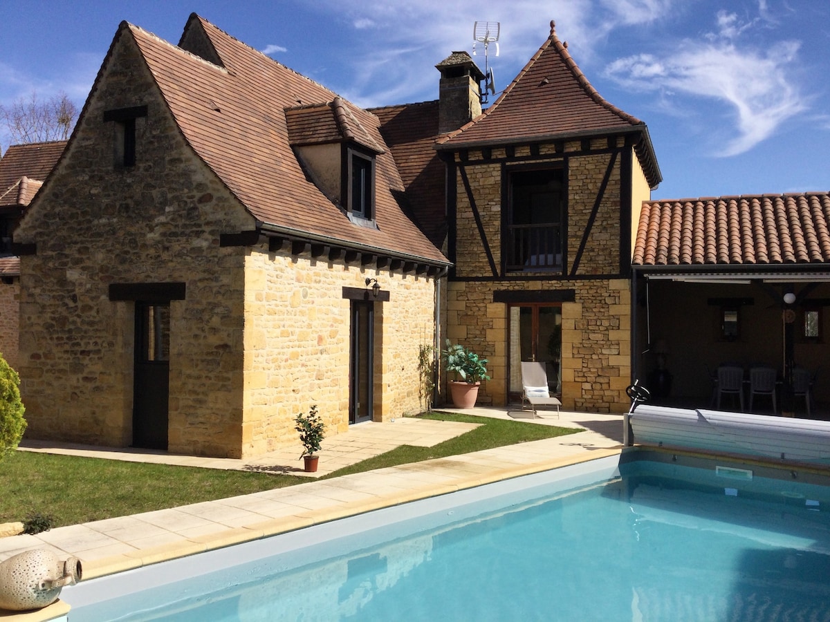 Villa le clos, piscine chauffée, à 10 min Sarlat