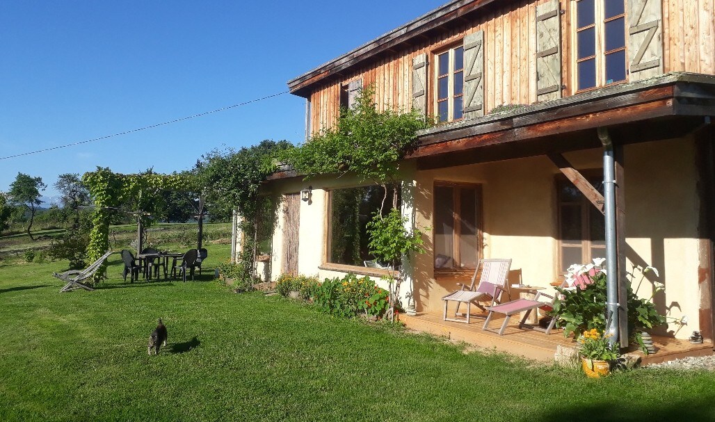 Maison écologique près des Pyrénées