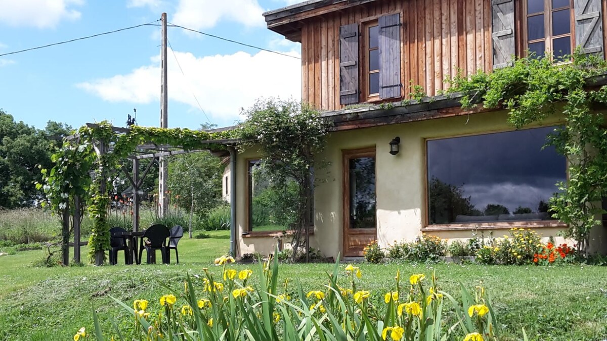Maison écologique près des Pyrénées