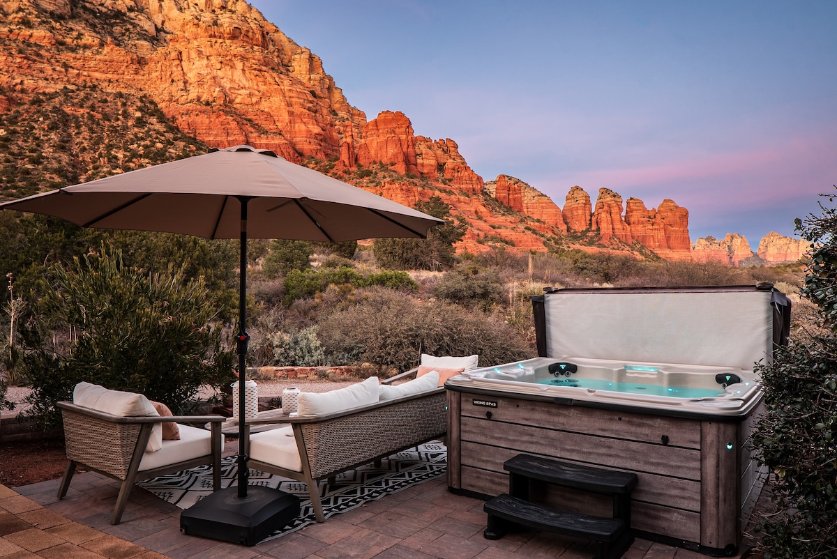 Sedona's Oceanfront Property • Spa, Views, Trails!