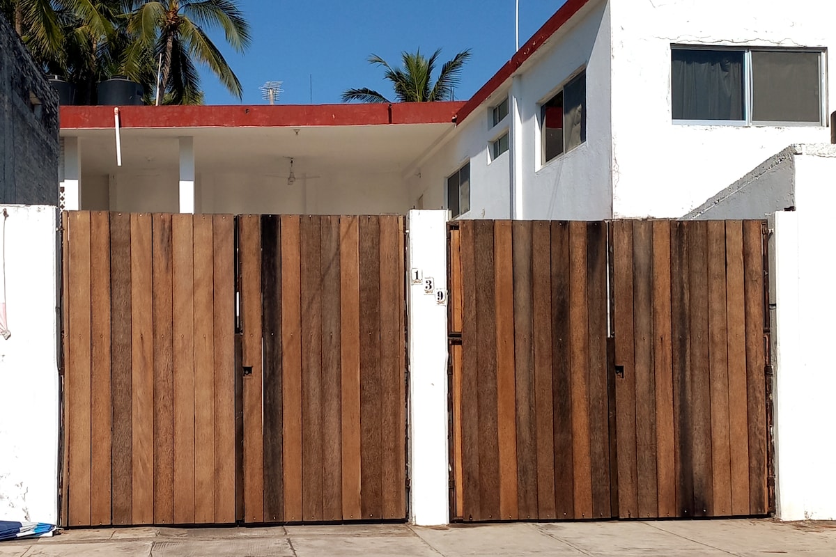 Casa en Cuyutlán