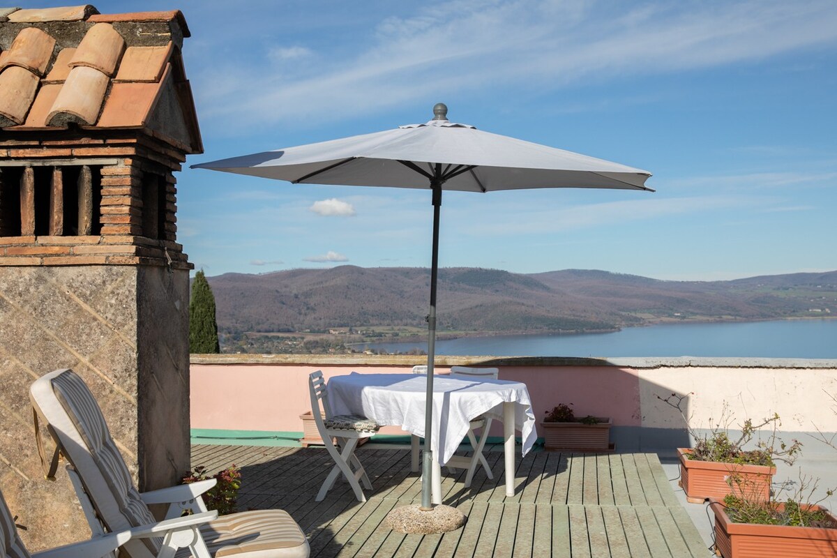 La Terrazza nel Borgo
湖景