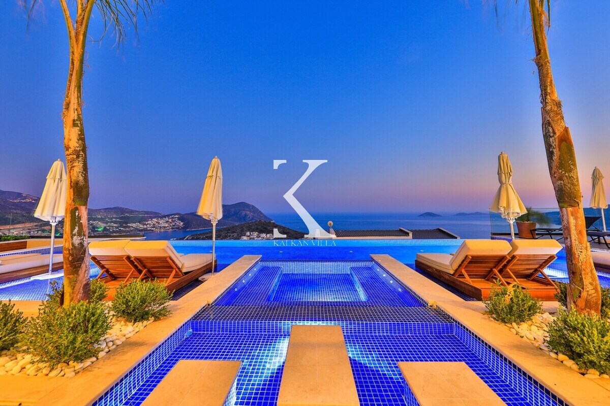 Luxusvilla für 12 Personen, 18m Infinity Pool