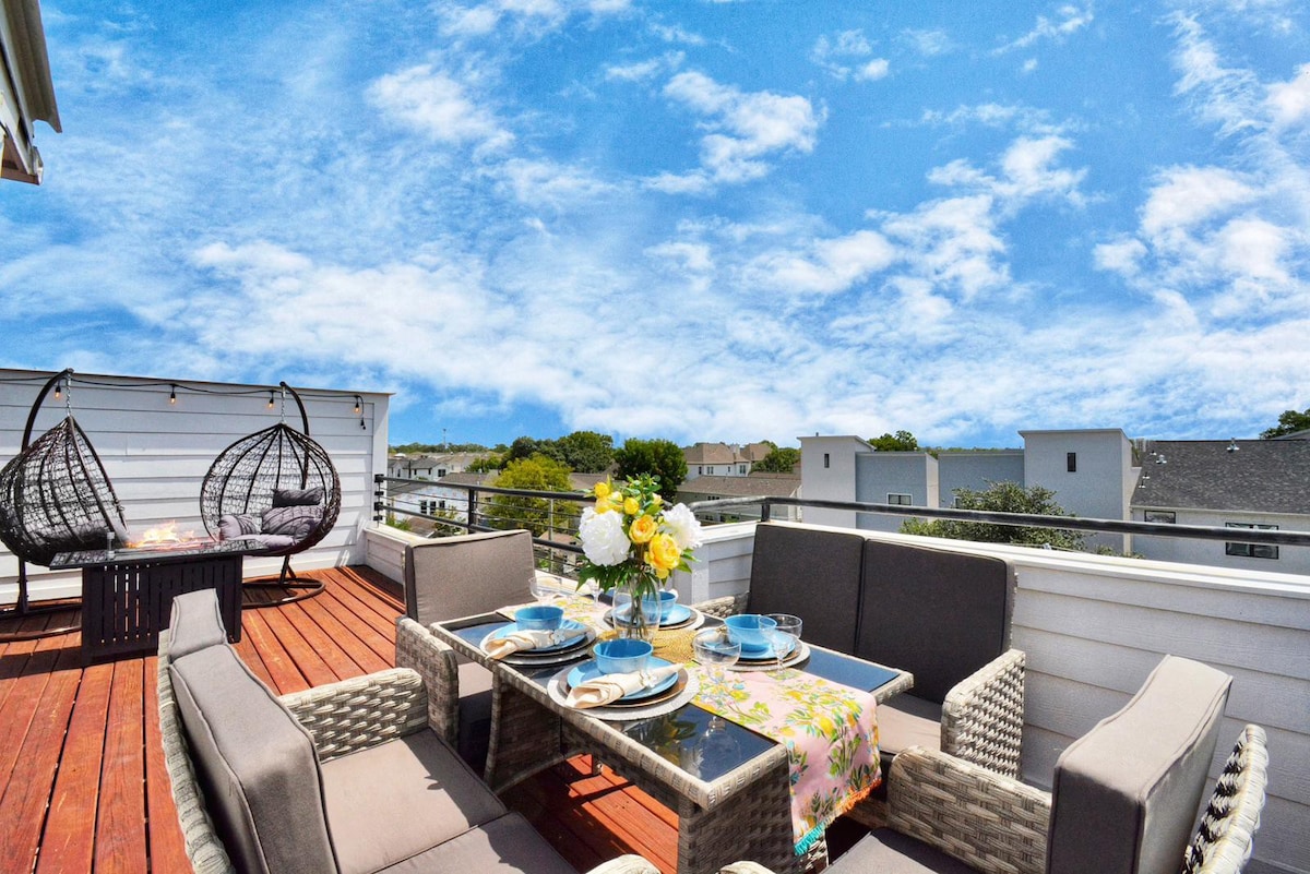 Rooftop-Views&Dining, Gazebo, IGWall, KingBd