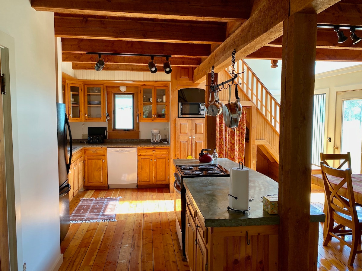 Grizzly Meadows Cottage: Tom Miner Basin