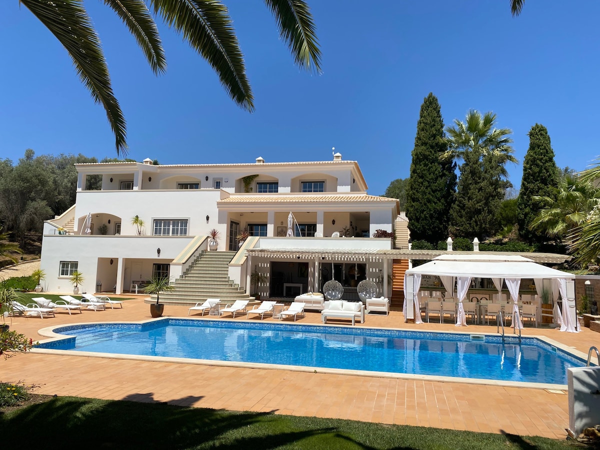 Large luxury mansion in Lagos Western Algarve