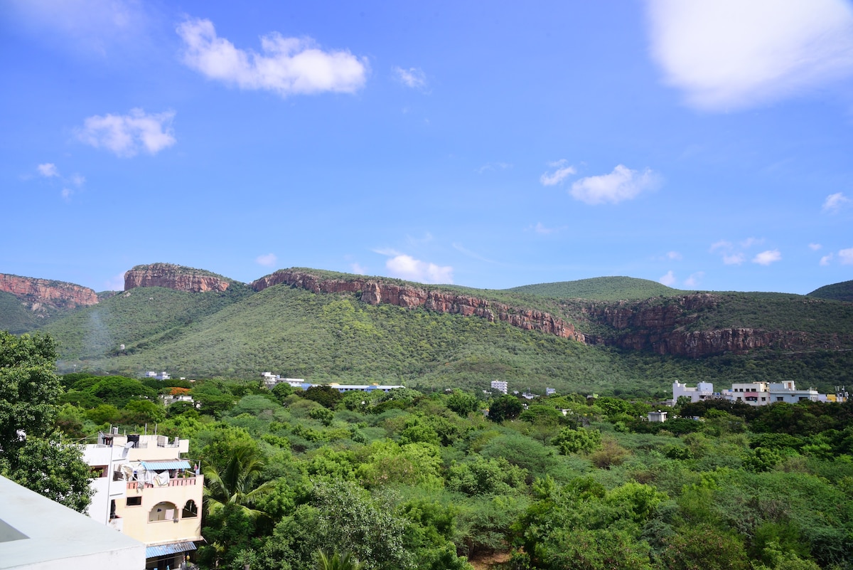 SSN Home Stays - 2BHK- F2 in Tirupati Near Alipiri